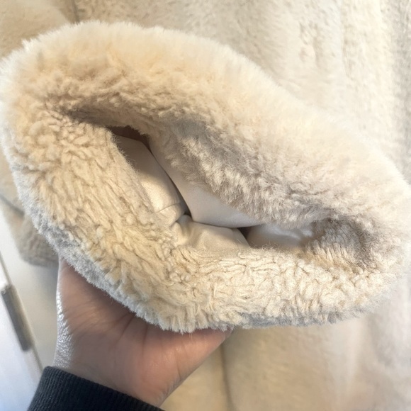 ZARA hooded faux fur jacket - Picture 9 of 9